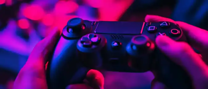 UNIOVERSE: Immersing into Blockchain Gaming and NFTs UNIOVERSE: Immersing into Blockchain Gaming and NFTs